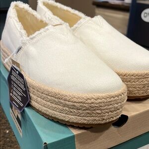 Toms White Espadrilles with Comfortable Slip-On Design
